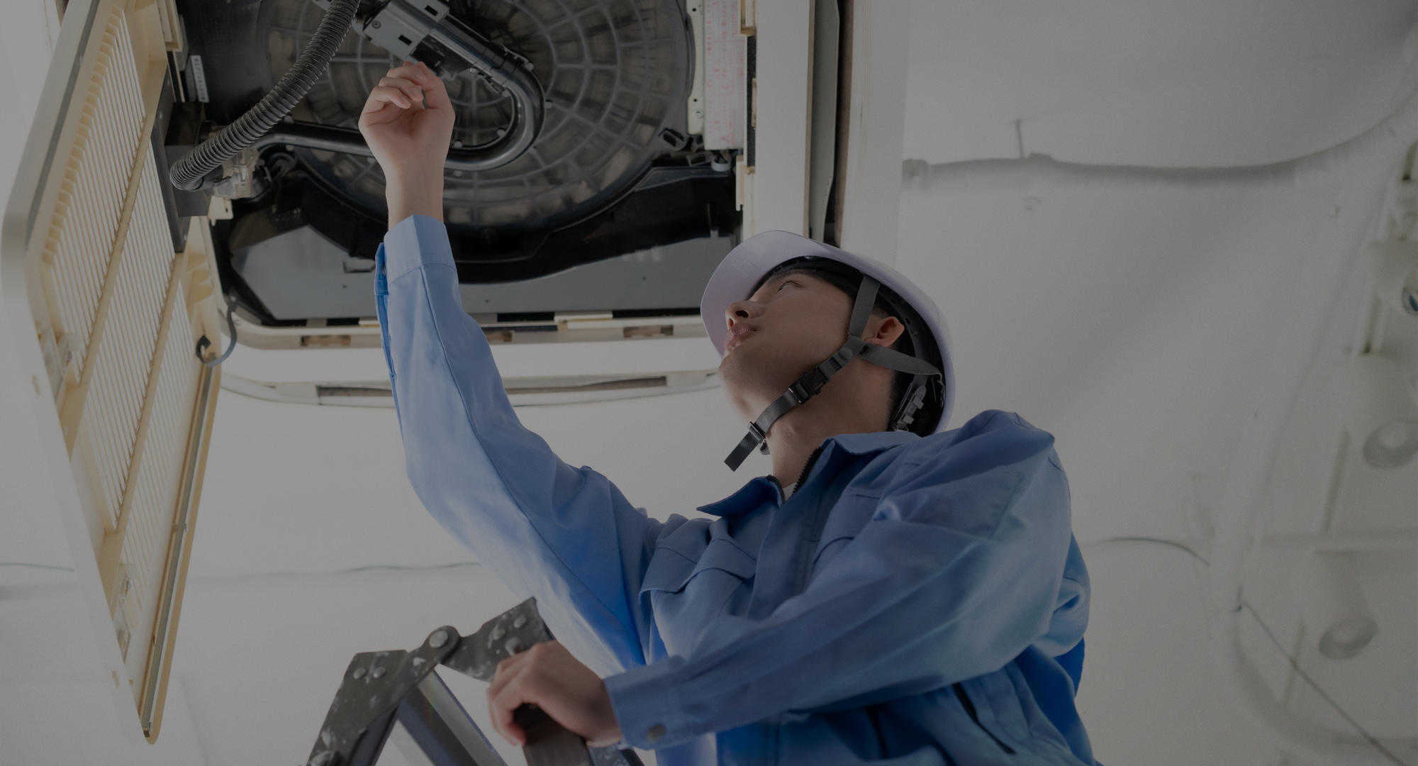 最初の一歩が、未来を照らす  未経験から電気工事のプロへ